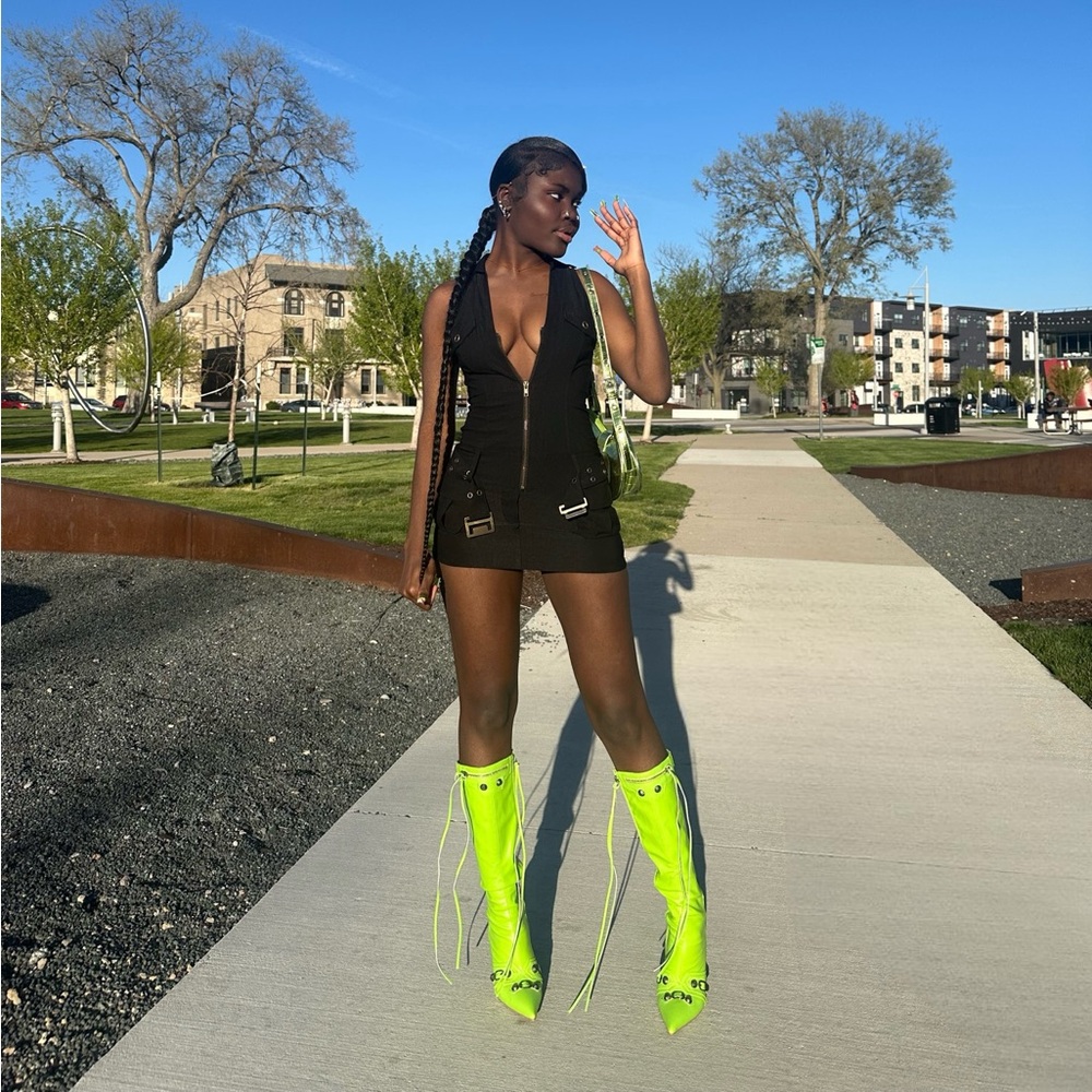 Selling the whole outfit